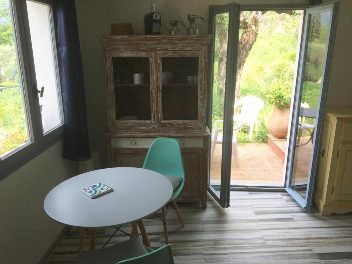 Magnifique Studio Dans Maisonnette Tourrettes-sur-Loup Extérieur photo